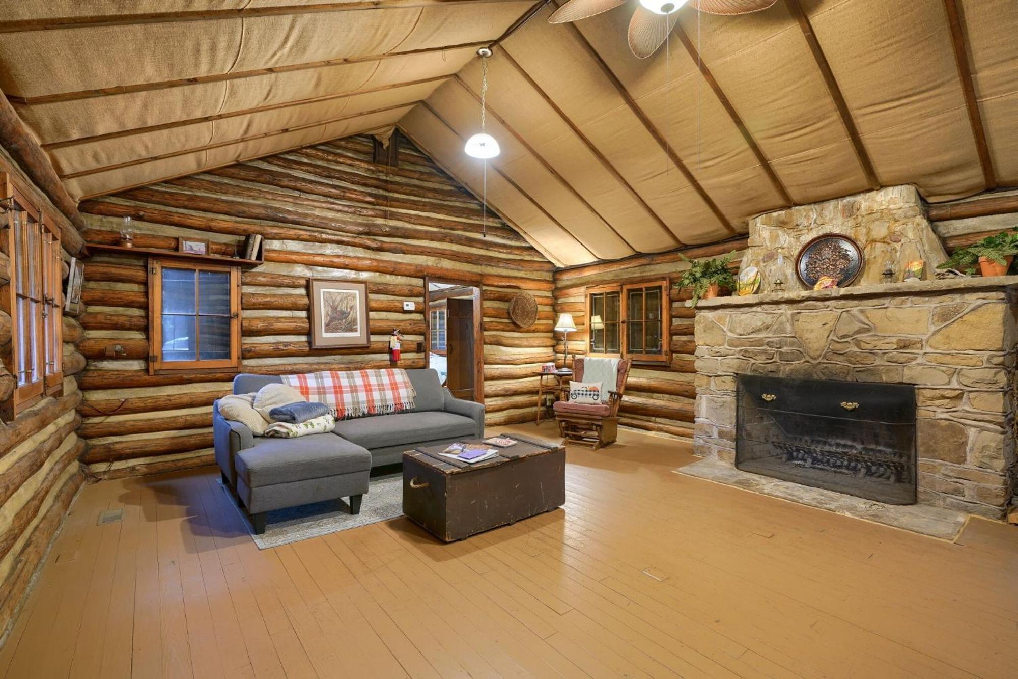 Russell Cabin Logan Dış mekan fotoğraf
