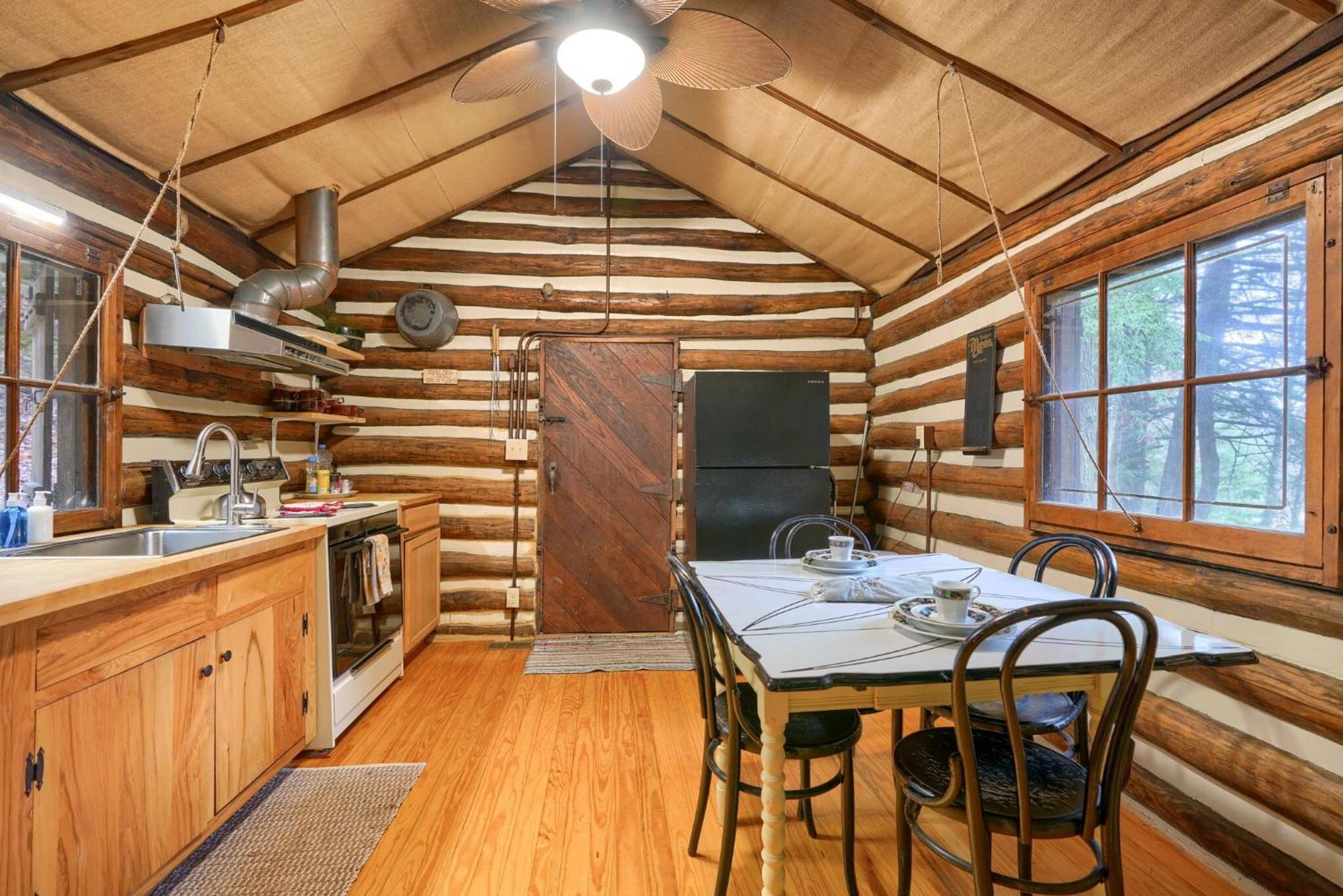 Russell Cabin Logan Dış mekan fotoğraf